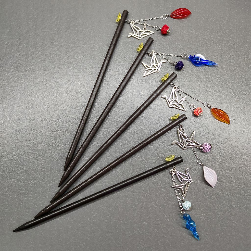 mizuhiki jehlice ORIZURU se skleněným lístečkem mix